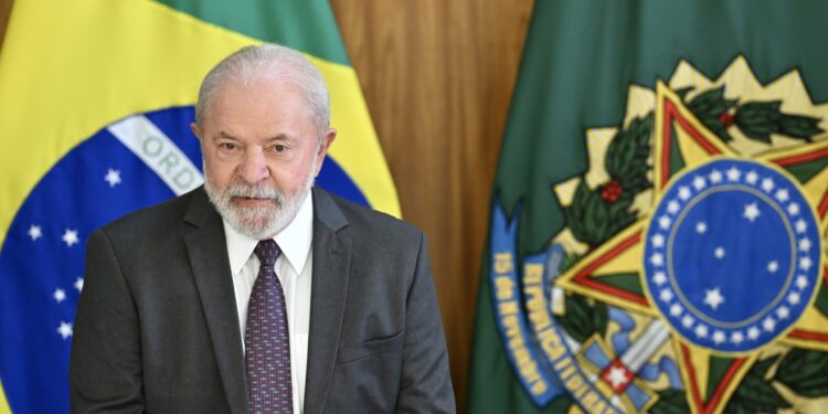 Brazilian President Luiz Inacio Lula da Silva participates in a meeting with journalists at Planalto Palace in Brasilia on April 6, 2023. (Photo by EVARISTO SA / AFP)