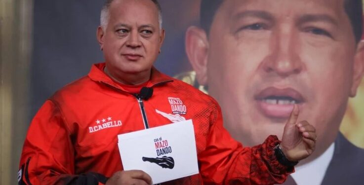 Foto Con el mazo. Diosdado Cabello.