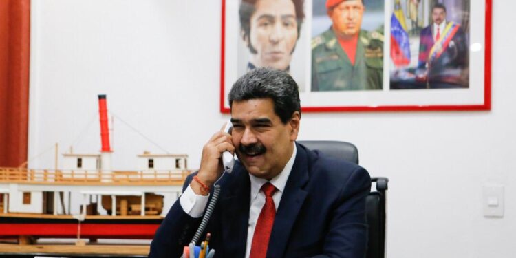 Nicolás Maduro. Contacto telefónico.