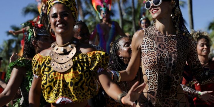 Fiesta anual 'Amigos da Onca' durante las festividades de Carnaval en Río de Janeiro, Brasil, 10 de febrero de 2024. REUTERS/Ricardo Moraes