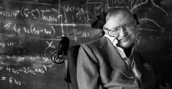 Stephen Hawking declaró en varios momentos de su vida la necesidad de habitar lugares fuera de la Tierra. (Foto: Europa Press)