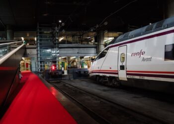 Tren Avant en la estación de Madrid - Puerta de Atocha |EUROPA PRESS