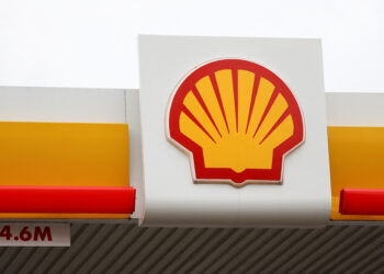 A view shows a logo of Shell petrol station in South East London, Britain, February 2, 2023. REUTERS/May James