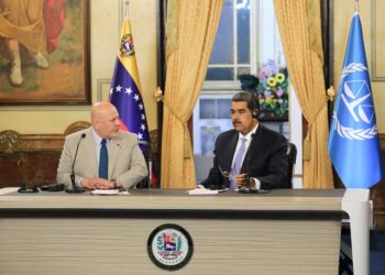 Fiscal de CPI, Karim Khan, junto a Nicolás Maduro. @Presidencialven