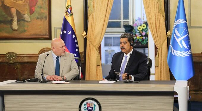 Fiscal de CPI, Karim Khan, junto a Nicolás Maduro. @Presidencialven