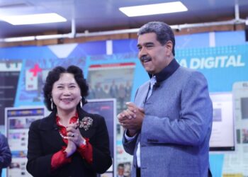 Nicolás Maduro y Tao Yitao. Foto @PresidencialVen