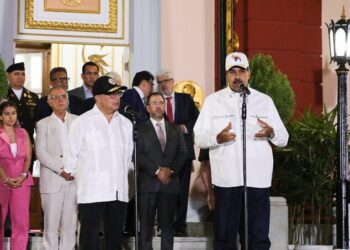 Gustavo Petro y Nicolás Maduro. @PresidencialVen