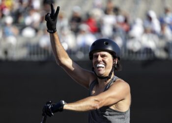 Shanghai (China), 17/05/2024.- Daniel Dhers of Venezuela cheers during the Cycling BMX Freestyle Men's Park Qualification at the Olympic Qualifier Series Shanghai 2024 in Shanghai, China, 17 May 2024. (Ciclismo) EFE/EPA/ALEX PLAVEVSKI