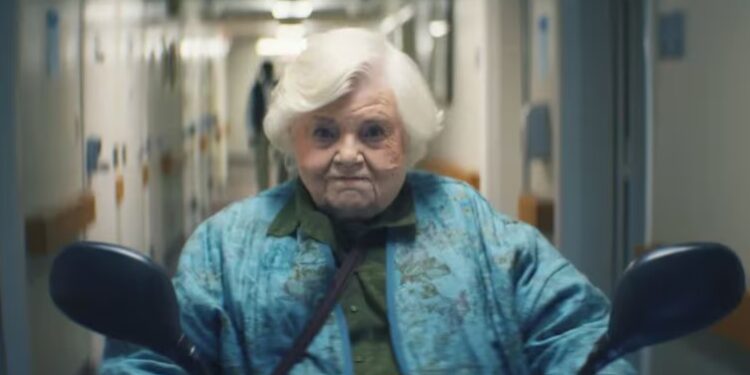 June Squibb, de 94 años, se convierte en protagonista en la comedia de acción Thelma (Magnolia Pictures).