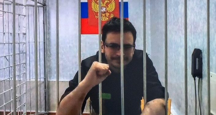 Ilya Yashin compareció por videoconferencia en la audiencia judicial el jueves. Protestó por haber sido designado “agente extranjero”, una etiqueta utilizada para silenciar a la disidencia.