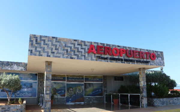 El aeropuerto “Teniente Coronel Andrés Salazar Marcano”, en la isla de Coche.