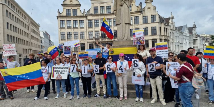 Bruselas, venezolanos. Foto @MundoConVzla