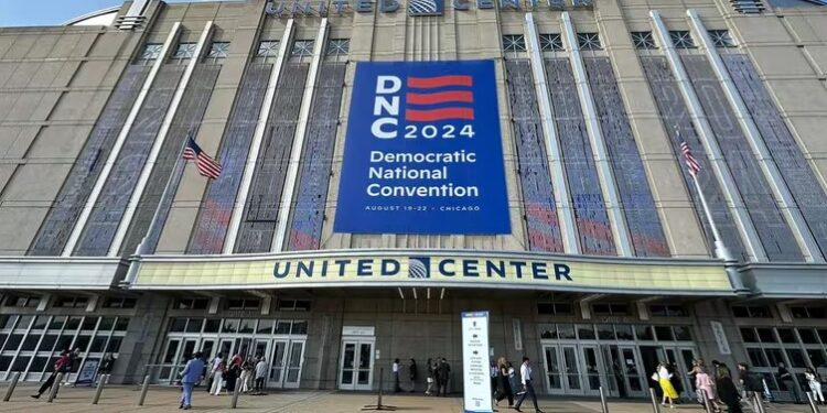 El United Center, en Chicago, la sede de la Convención Demócrata (Foto Infobae).