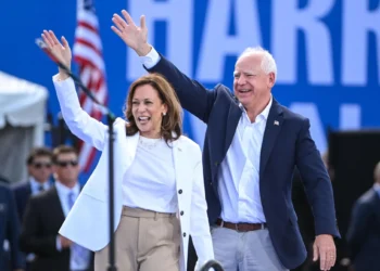 Kamala Harris y Tim Walz