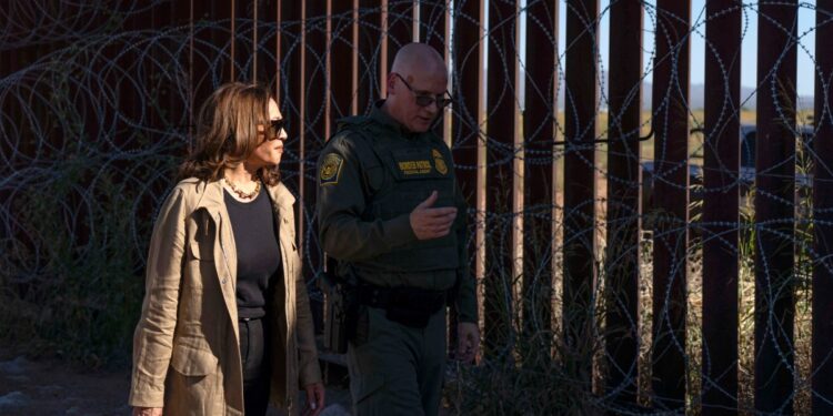 US Vice President and Democratic presidential candidate Kamala Harris (L) visits the US-Mexico border with US Border Patrol Tucson Sector Chief John Modlin in Douglas, Arizona, on September 27, 2024. (Photo by Rebecca NOBLE / AFP)