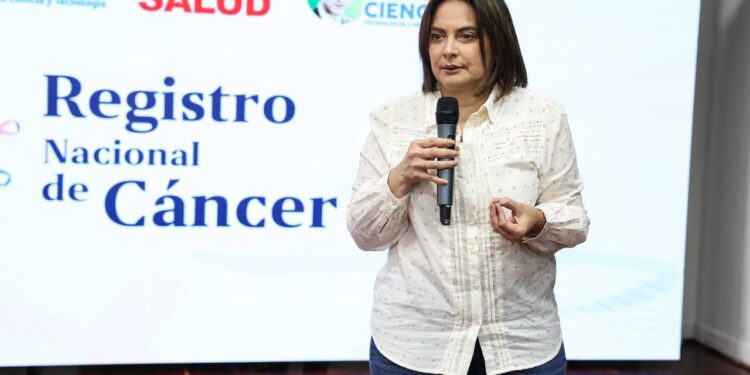 La ministra de Ciencia y Tecnología de Venezuela, Gabriela Jiménez,