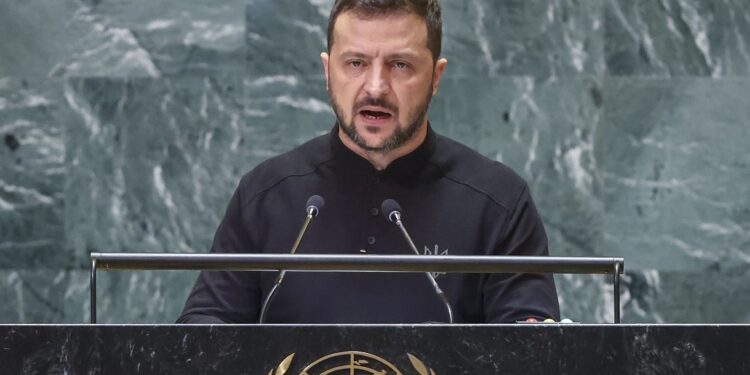 New York (United States), 25/09/2024.- Ukrainian President Volodymyr Zelensky speaks during the General Debate of the 79th session of the United Nations General Assembly at United Nations Headquarters in New York, New York, USA, 25 September 2024. The annual high-level General Debate gathers world leaders from 24 to 28 September, and 30 September under the theme, 'Leaving no one behind: acting together for the advancement of peace, sustainable development and human dignity for present and future generations'. (Zelenski, Nueva York) EFE/EPA/SARAH YENESEL