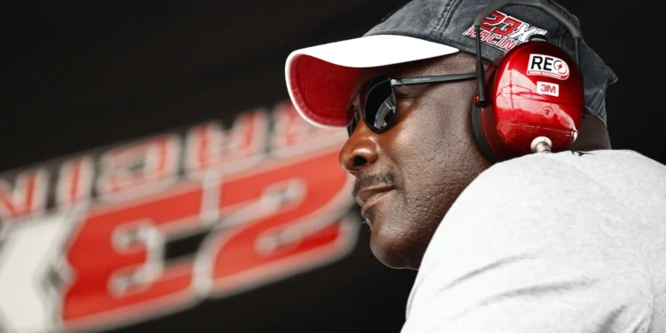 Michael Jordan en una carrera de NASCAR en Watkins Glen, Nueva York, el 8 de agosto de 2021.Archivo de imágenes de Jared C. Tilton/Getty