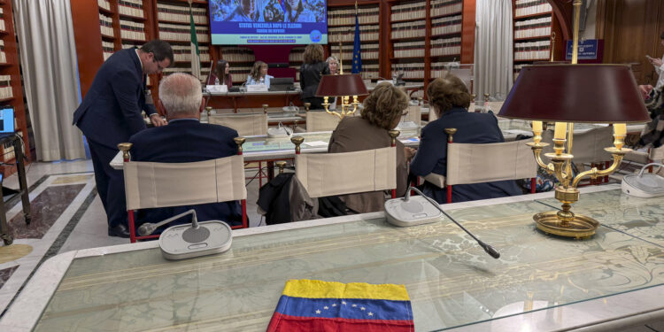 ROMA, 31/10/2024.- La líder opositora en Venezuela María Corina Machado intervino este jueves en un foro en el Parlamento italiano sobre la situación en su país e instó a presionar para el final del Gobierno de Nicolás Maduro "elevando el coste de permanencia en el poder". EFE-TV ITALIA