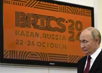 Kazan (Russian Federation), 21/10/2024.- Russia's President Vladimir Putin reacts prior to a meeting with Dilma Rousseff, Chair of the New Development Bank and former president of Brazil, on the sidelines of the BRICS summit in Kazan, Russia, 22 October 2024. The BRICS summit takes place from 22 to 24 October and is expected to be the largest foreign policy event ever held in Russia. (Brasil, Rusia) EFE/EPA/ALEXANDER NEMENOV / POOL