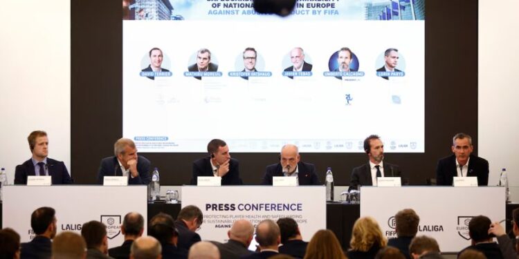 Conferencia de prensa de FIFPRO, las Europeans Leagues y LaLiga en la que denunciaron a la FIFA (Johanna Geron/REUTERS)