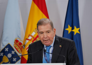 O GROVE, (PONTEVEDRA), 04/10/2024.- El líder opositor venezolano Edmundo González interviene en el Foro La Toja, este viernes en O Grove. EFE/Lavandeira jr