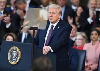 Washington (United States), 20/01/2025.- US President Donald Trump speaks after being sworn in as the 47th President in the US Capitol Rotunda in Washington, DC, USA, 20 January 2025. EFE/EPA/SAUL LOEB / POOL