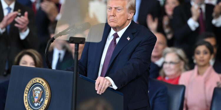 Washington (United States), 20/01/2025.- US President Donald Trump speaks after being sworn in as the 47th President in the US Capitol Rotunda in Washington, DC, USA, 20 January 2025. EFE/EPA/SAUL LOEB / POOL