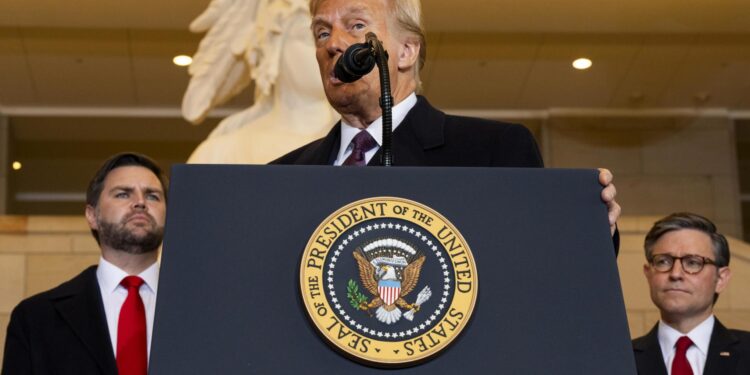 Washington (United States), 20/01/2025.- President Donald Trump addresses guests and supporters in an overflow room in Emancipation Hall of the U.S. Capitol for his Inauguration ceremony in Washington, D.C., on Monday, January 20, 2025. EFE/EPA/Greg Nash / POOL